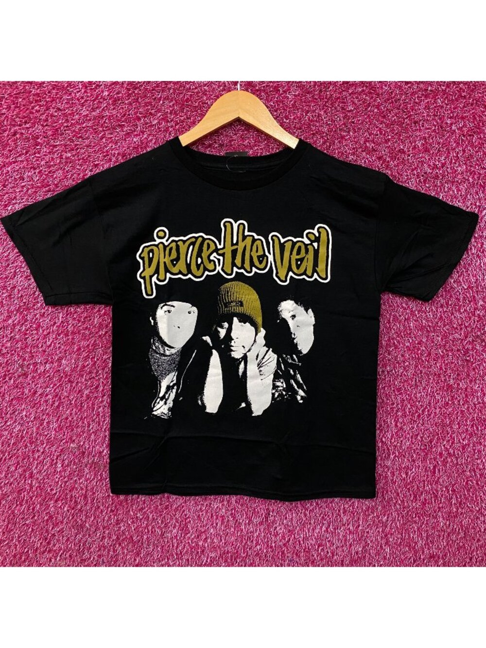 Pierce The Veil Group Photo Rock T-Shirt XS